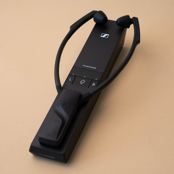 Kinnbügel-Kopfhörer RS 5200 mit Ladestation