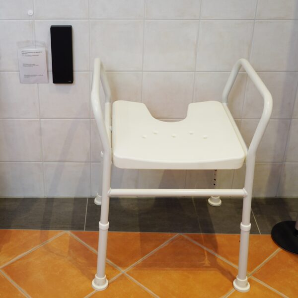 Duschhocker mit Armlehnen DS 130 - Drive Medical
